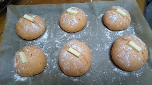 【パン作り】トマトバジルパン